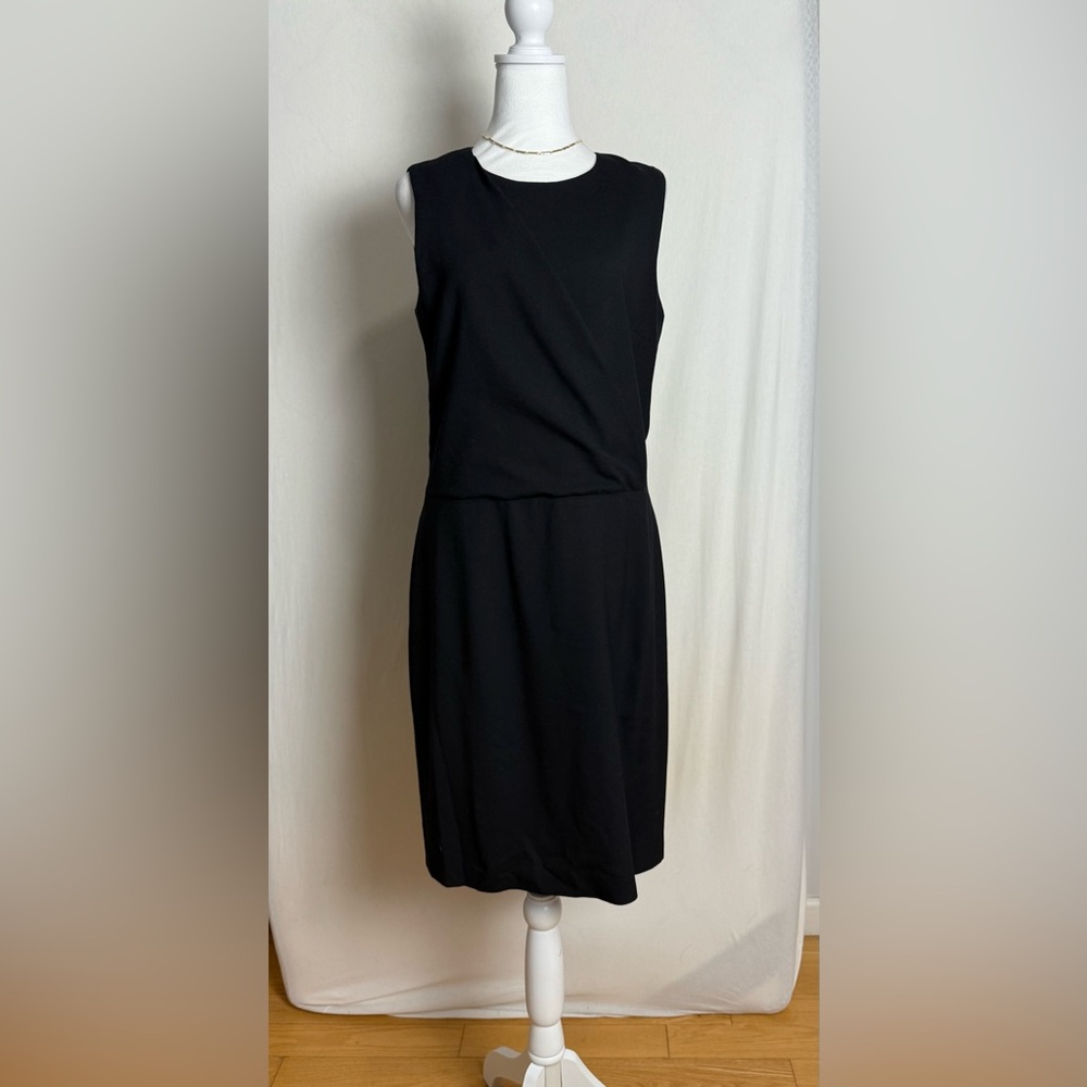 Theory darbia jubilant black wool stretch sleeveless pleated dress. Size 8 - Picture 3 of 7